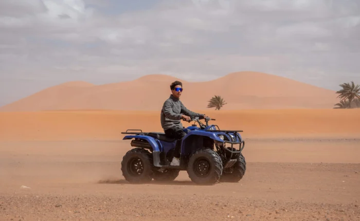 Tour De VTT Au Lever Ddu Soleil A Merzouga